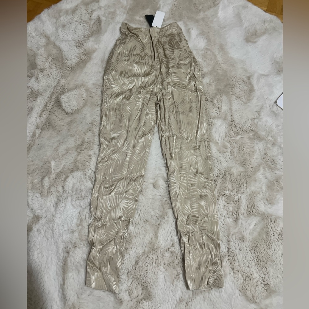 NEW Guess Cream Leaf Pattern Trousers